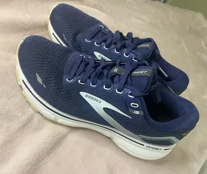 Brooks Ghost 15 Women's Size 9 Running Shoes thumbnail 1