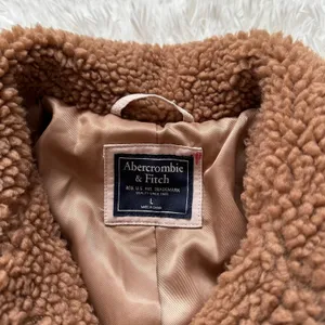 Abercrombie And Fitch Brown Sherpa Button Up Coat Size L thumbnail 5