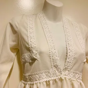 Boho Romantic Ivory Blouse V Neck Open back Baby doll Top Size Small thumbnail 1