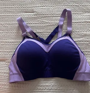 Champion Sports Bra thumbnail 1