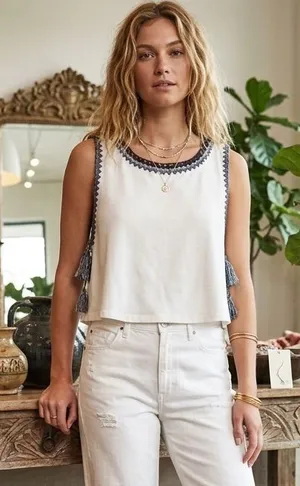 Storia white crochet trim tassel sleeveless top size medium thumbnail 1