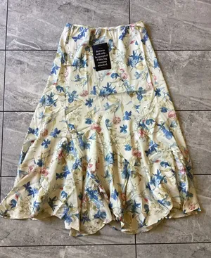 Tuckernuck Cosmos Floral Mallory Skirt Large Snowberry Blue Pink Cream Midi New thumbnail 1