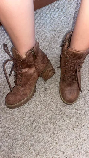 Designer Shoe Warehouse Brown Shoe Boots thumbnail 2