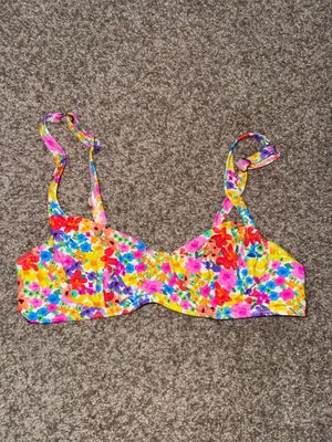 Bright Swimwear Top Bikini Floral thumbnail 2