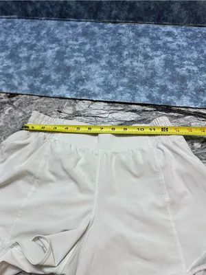 lululemon athletica Cream Athletic Shorts with Elastic Waistband size 6 thumbnail 5