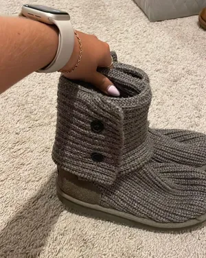 UGG Boots thumbnail 3