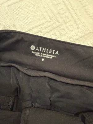 Athleta Women's Black Casual Utility Shorts size 8 thumbnail 4