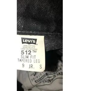 Vintage Levis Black Jeans Slim Fit Tapered Leg Size 9 Womens Black 90s USA Made thumbnail 2
