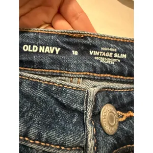 Old Navy Women Vintage Slim Straight Jeans High Rise Sz 18 Blue Stretch Denim thumbnail 4