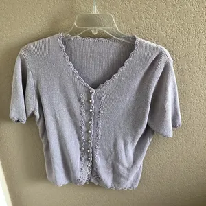 Lavender Vintage Top Size L thumbnail 1