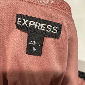 Express dusty rose ruffle blouse size small‎ thumbnail 7