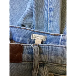 Madewell The Perfect Vintage Jean Light Wash Distressed Raw Hem 23P MC494 thumbnail 6