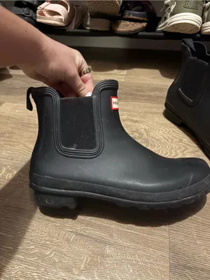 Hunter Black Short Chelsea Rain Boots for Men thumbnail 3