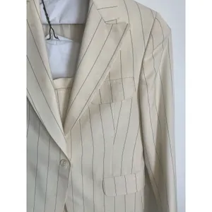 Burberrys London Vintage‎ Silk 2pc suit size 4 thumbnail 3