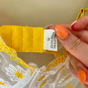 Victoria's Secret Daisy bra thumbnail 2