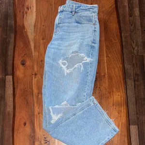 American Eagle Outfitters Light Blue Distressed Boyfriend Jeans thumbnail 9