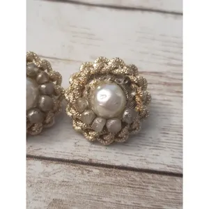 Vintage Clip On Earrings thumbnail 3