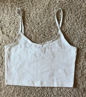 Aritzia Active White Tank thumbnail 1
