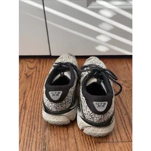 Brooks Adrenaline GTS 20 Sneakers Women’s Black White Athletic Shoes Size 9 thumbnail 4