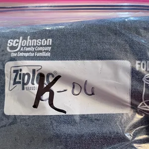 Kut from the Kloth Dark Blue wash cropped straight leg size 8 thumbnail 10