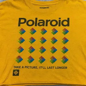 Polaroid Graphic T-Shirt Womens Small Yellow Streetwear Retro Cropped Y2K Indie thumbnail 4