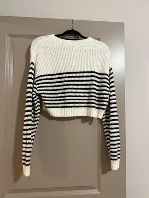 Garage Sweater Cropped thumbnail 2