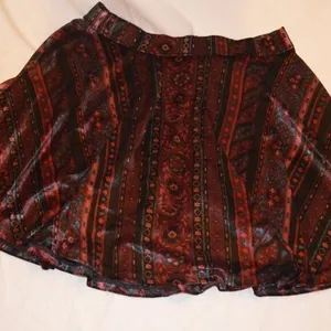 Hollister Co. Velveteen Exotic Print Skirt L thumbnail 1
