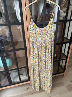 NICHOLAS susan Maxi Dress Whistledown Floral pleated wedding guest linen formal thumbnail 8