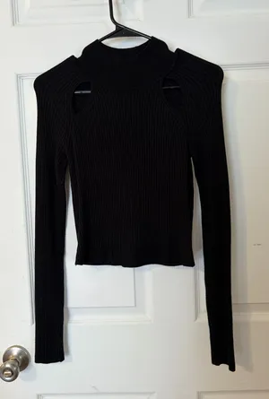 Urban Outfitters Sweater thumbnail 1