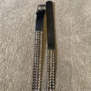 Women’s Black Belt with Silver Metal Detail Size M NWOT thumbnail 7