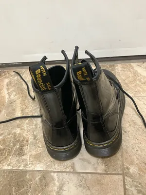 •DR MARTENS• Doc Martens Zavala Patent Leather Black Lace Up thumbnail 2