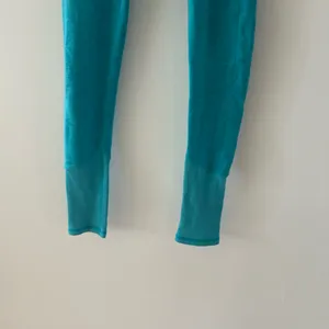 Alo Yoga Alosoft Bright Blue Athletic Leggings Size XS thumbnail 4
