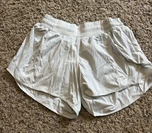 Lululemon Shorts Hotty Hot thumbnail 1