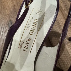 BRUNO MAGLI VINTAGE Italian Leather Designer Purple Slingback Kitten Heels | 7.5 thumbnail 3