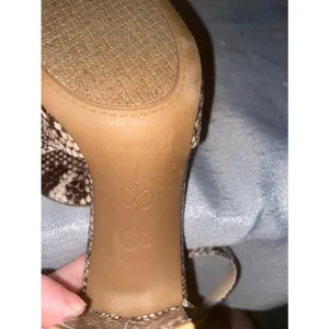 Women's Jessica Simpson Brown Snake Print Heels Size 7.5 thumbnail 7