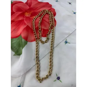 Vintage‎ Gold Tone Curb Link Chain Necklace Long Layering Statement thumbnail 2