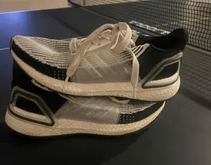 Boost Tennis-shoe thumbnail 1