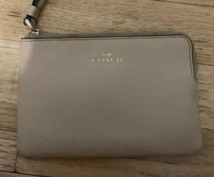 Coach Wristlet thumbnail 1