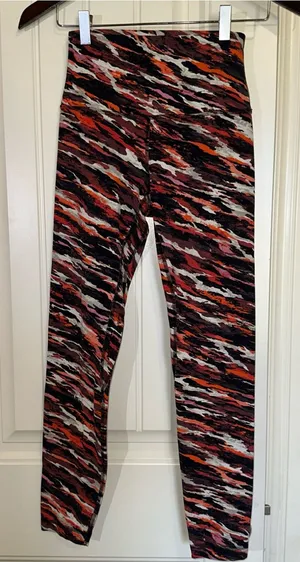 Lululemon Wunder Train High Rise Tight Athletic Leggings Size 4 thumbnail 1