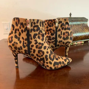 New York & Company Leopard Booties Black Size 8 thumbnail 12