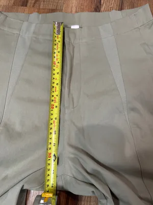 ALO Yoga High-Rise Wide-Leg Pants in Sage thumbnail 15