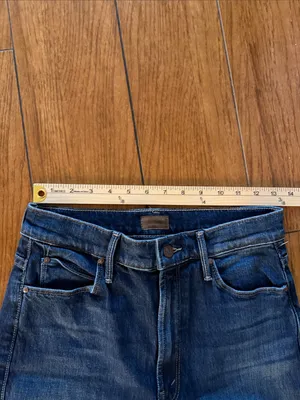 MOTHER The High Waisted Runaway Jeans- size 27 thumbnail 6