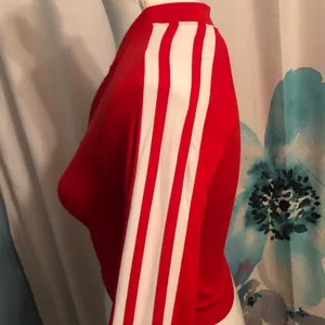 ❗️clearance❗️ SR cropped long sleeve thumbnail 3