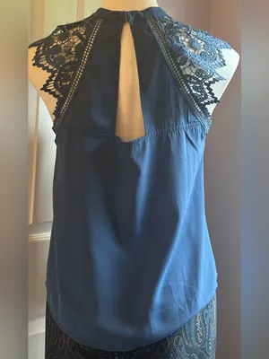 E & M Mock Neck Lace-Shoulder Camisole - Slate Blue Cut Out Back Sz 6 thumbnail 4