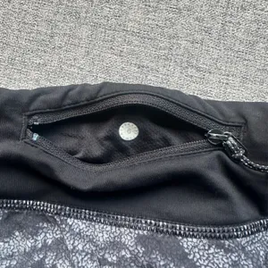 Lululemon Shorts thumbnail 2