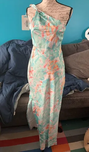 NWT Here comes the sun Portland One-Shoulder Maxi Dress Floral Mint, Small thumbnail 1