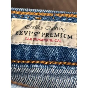 Levi’s 501 Original Fit Jeans 32 Inch Waist L26 Medium Wash Straight Leg Classic thumbnail 7