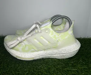 Adidas Ultraboost DNA Green White Tie Dye Women’s Size 6.5 Running Shoes GX6302 thumbnail 1