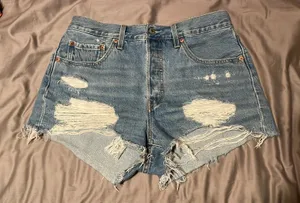Levi’s 501 Jean Shorts thumbnail 1