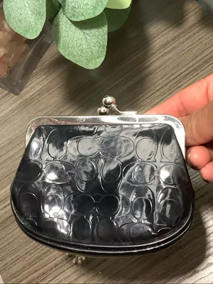 Coach Black Patent Leather Kiss-Lock Coin Purse with Heart Tag thumbnail 5